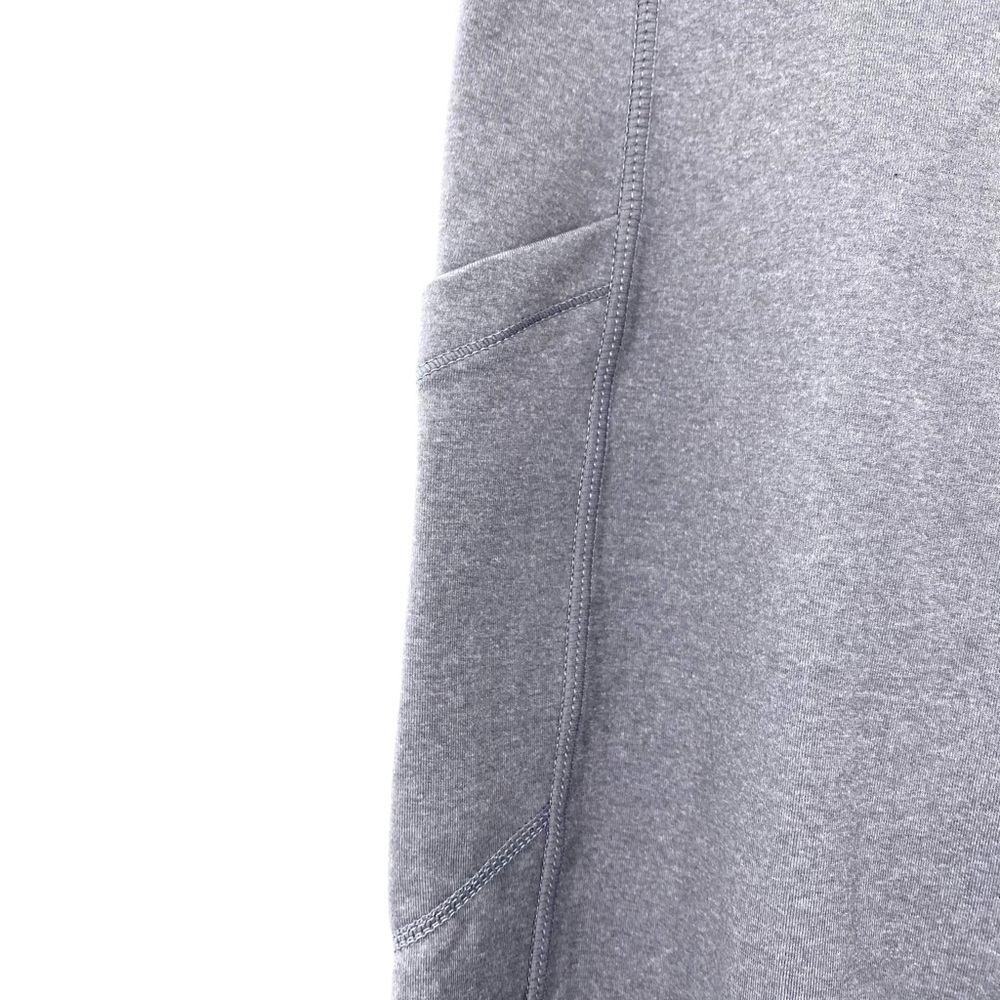 💕SALE💕 Lululemon Rare Gray Pace Rival Crop - Picture 6 of 10
